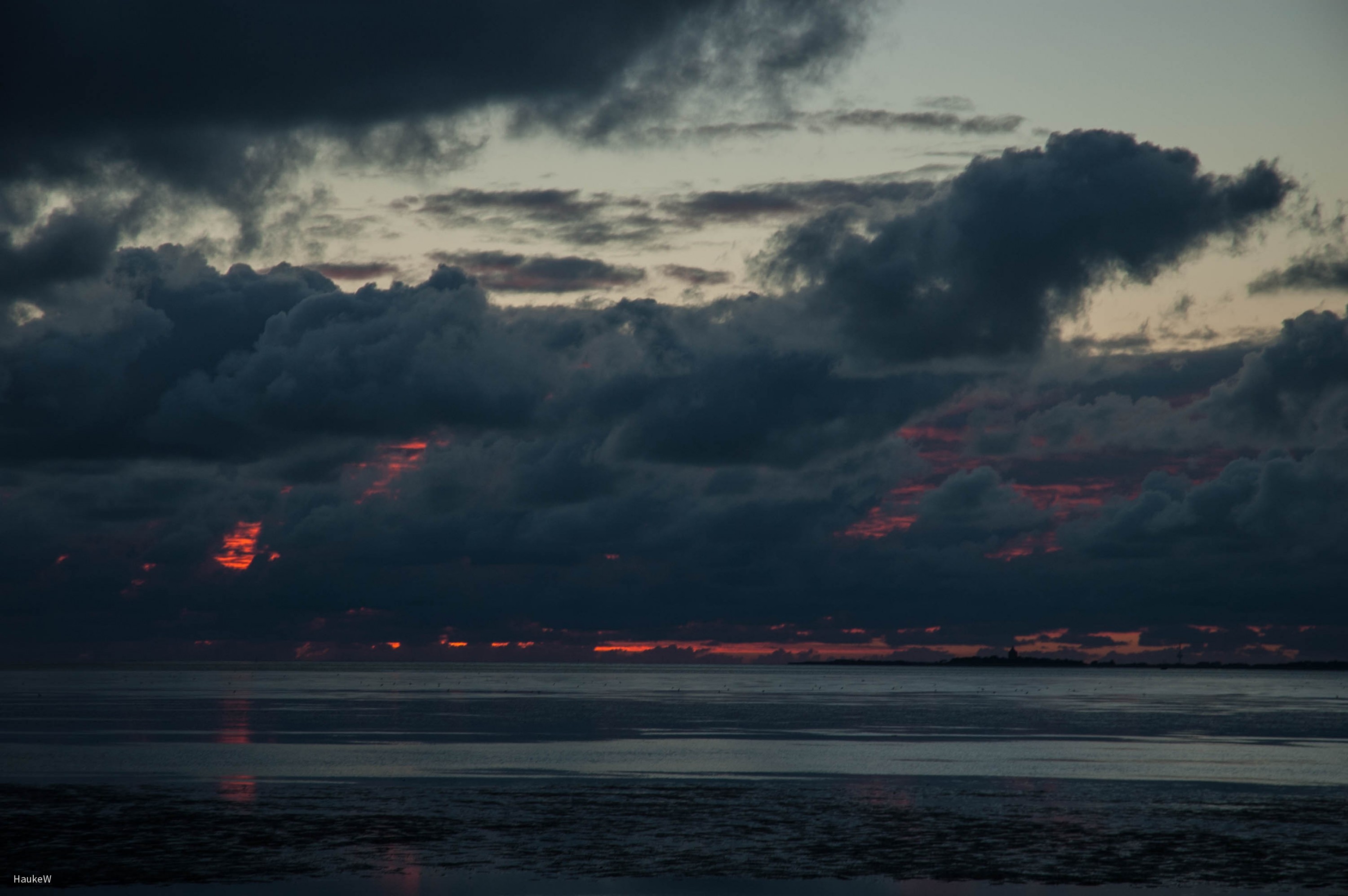 Der Himmel brennt